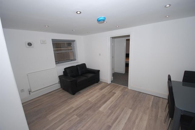 23 St. Marys Road, Leamington Spa photo 3