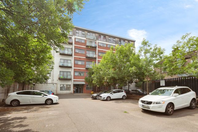 2-bed flat on Flat 2, Kingsley Mews,, Ley Street, Ilford, £280,000
