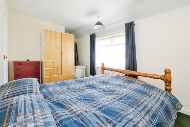4, Rosedale Gardens, Essex photo 4
