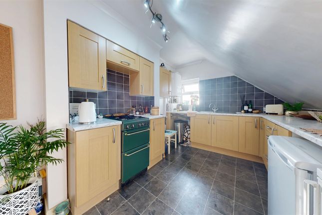 Flat 3, 12, Franklin Road, Weymouth photo 4