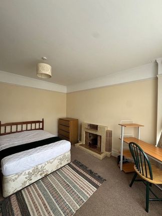 32, Bingham Road, Bournemouth photo 5