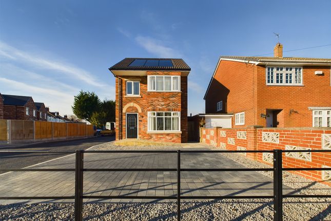 Thumbnail Detached house for sale in Malet Close, East Hull