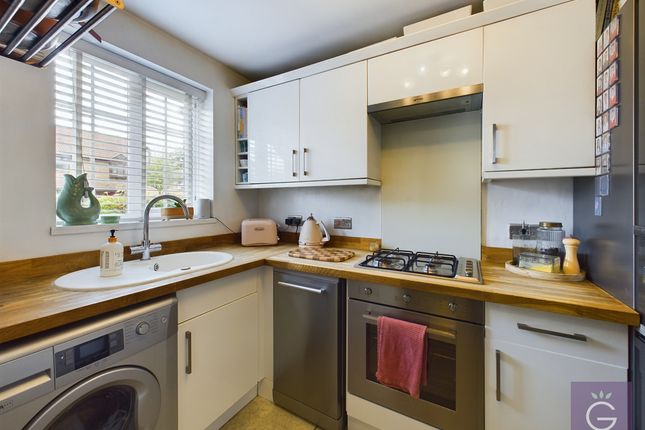 9, Coleridge Close, Reading photo 3