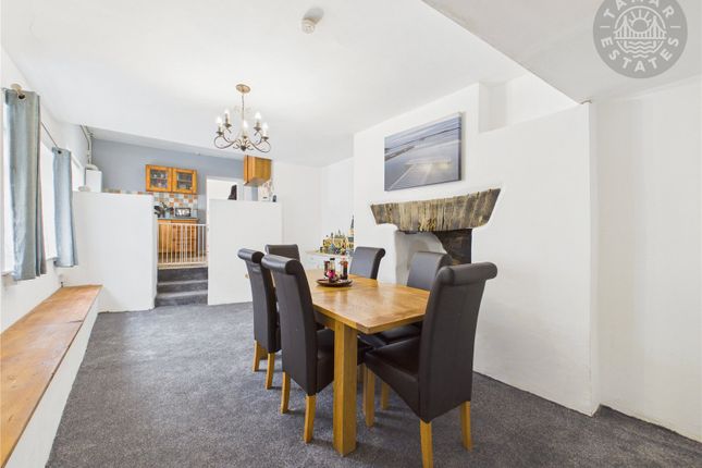 31, Higher Lux Street, Cornwall photo 2