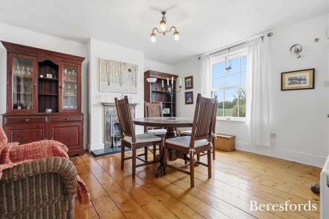 2, Brook Street, Dunmow photo 4