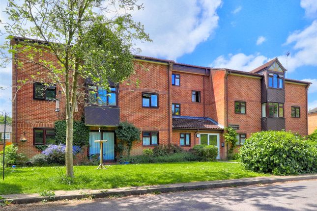 Thumbnail Flat to rent in Sycamore Court, Long Gore, Godalming, Surrey