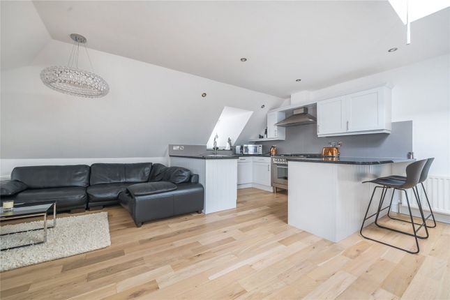 Flat for sale in Station Road, New Barnet