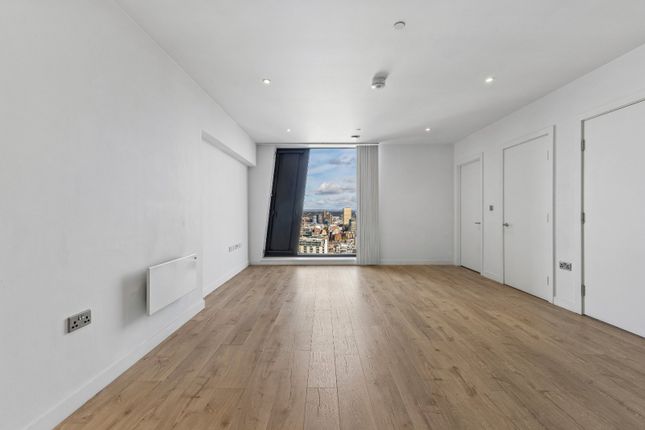 Flat 163,,, Axis Tower, Manchester photo 3