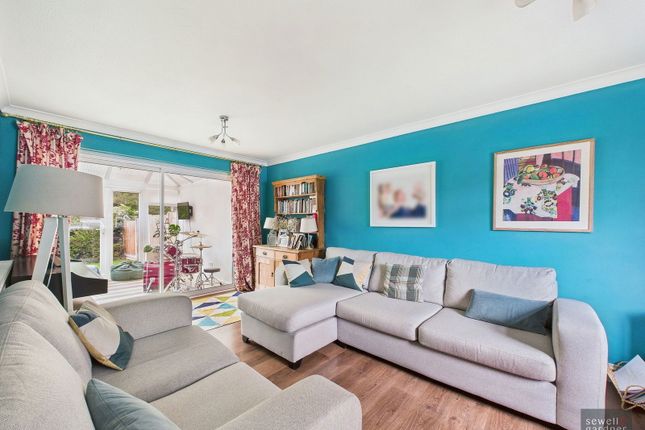 5, Curtis Close, Rickmansworth photo 3
