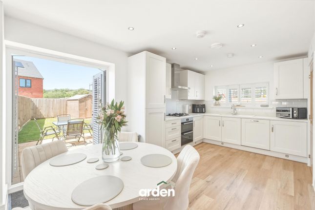 12 Callow Rise, Birmingham photo 2