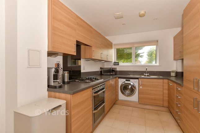 4-bed terraced on 174, Springhead Parkway, Gravesend, £415,000