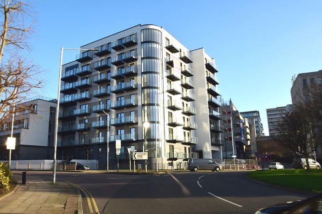Flat to rent in Panorama Apartments, Harefield Road, Uxbridge