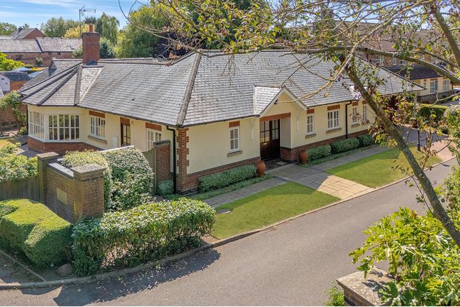 3-bed bungalow on 00, Carlton Gardens, Great Glen, £695,000