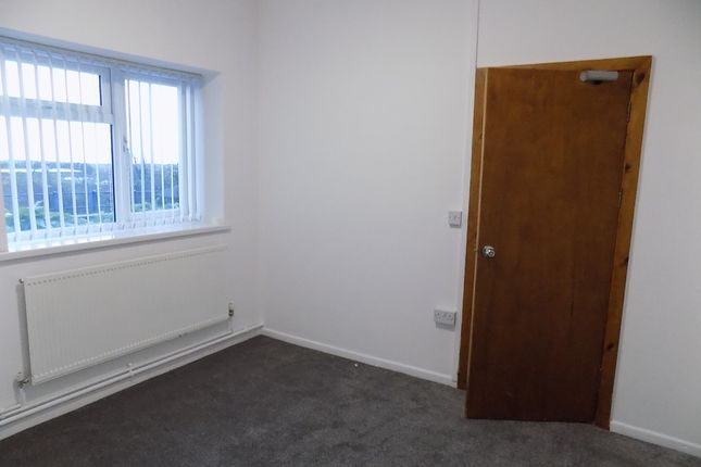 65a, Wern Fawr Road, Swansea photo 5