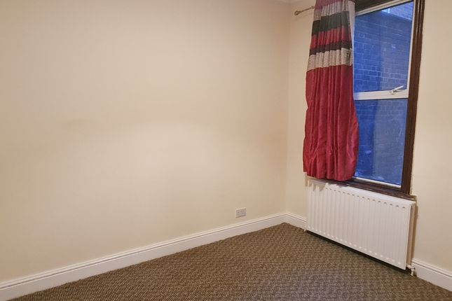 96, Leytonstone Road, London photo 4