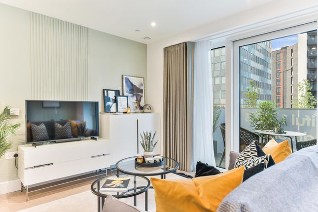 Thumbnail Flat for sale in 1.8.806 Compass Wharf, Royal Arsenal Riverside