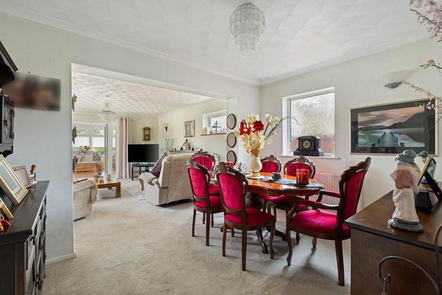 86, Nyetimber Lane, Rose Green, Bognor Regis, West Sussex photo 3