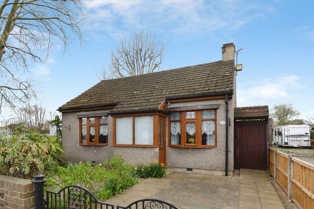 11, Cherry Tree Lane, Rainham photo 2