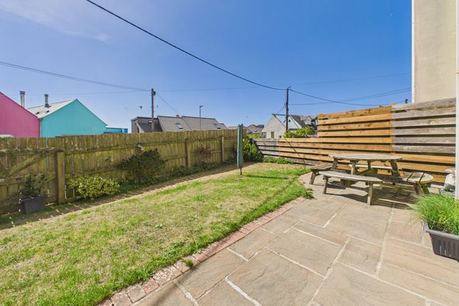 3, Hawkers Court, Bude photo 3