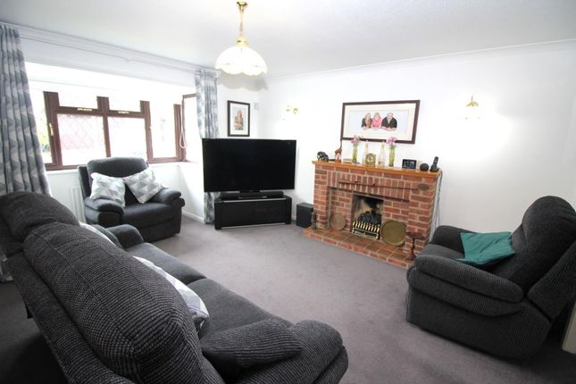 43, Lavender Close, Thornbury photo 4