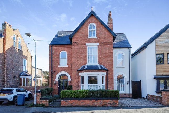 Thumbnail Detached house for sale in Epperstone Road, West Bridgford, Nottingham