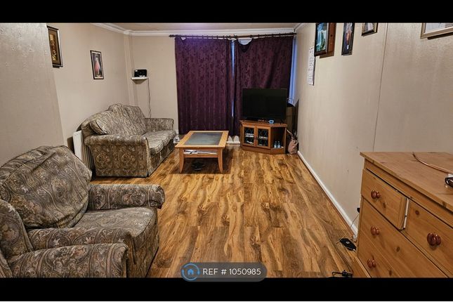 Coventry Close, Stevenage photo 4