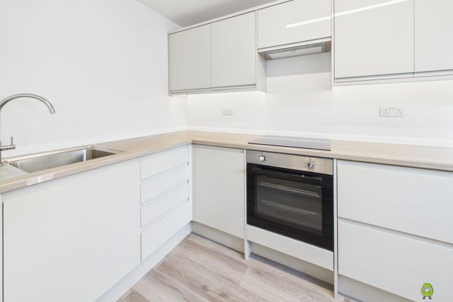 Presented By Clinton At Ewemove Bexleyheath And Da