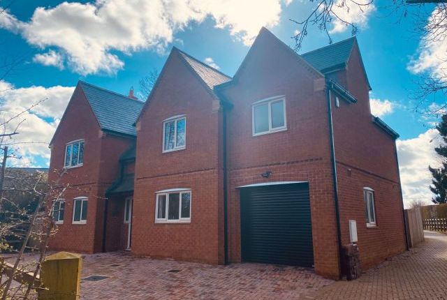 Thumbnail Detached house for sale in The Hollow, Ravensthorpe, Northampton