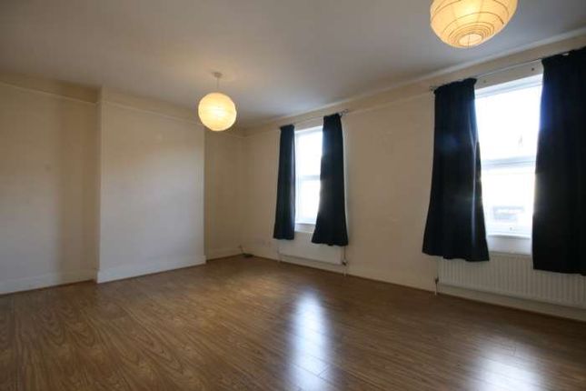 Maisonette to rent in St Johns Road, Boxmoor, Unfurnished, Available From 27th May 2024