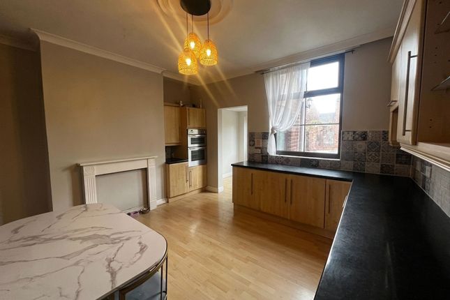 103 Lound Side, Sheffield photo 4