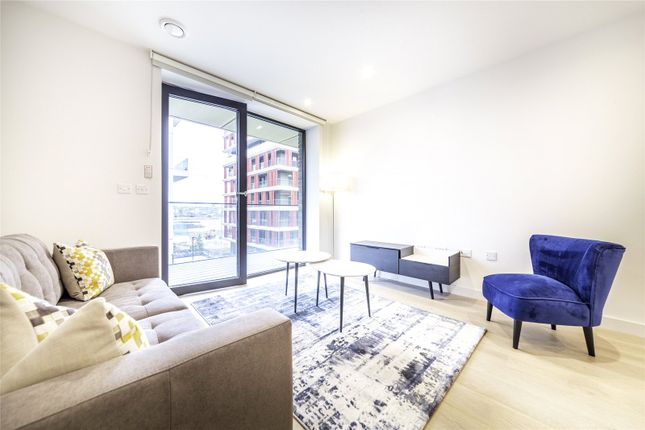 Thumbnail Flat for sale in John Cabot House, 6 Clipper Street, Royal Wharf, London