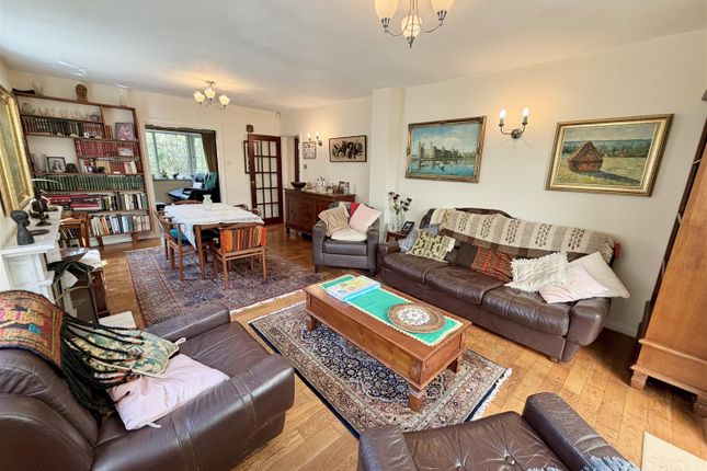 8, Millway, Altrincham photo 3