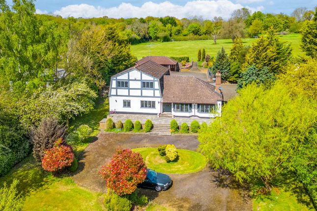 Thumbnail Detached house for sale in Reynards Road, Welwyn, Hertfordshire