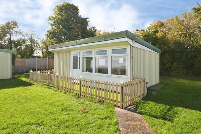 36, Lavernock Point Holiday Estate, Fort Road, Penarth photo 2