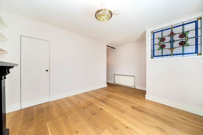 10, Brightfield Road, London photo 4