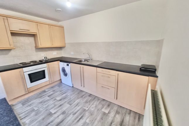 Apt 35, Brighouse photo 3