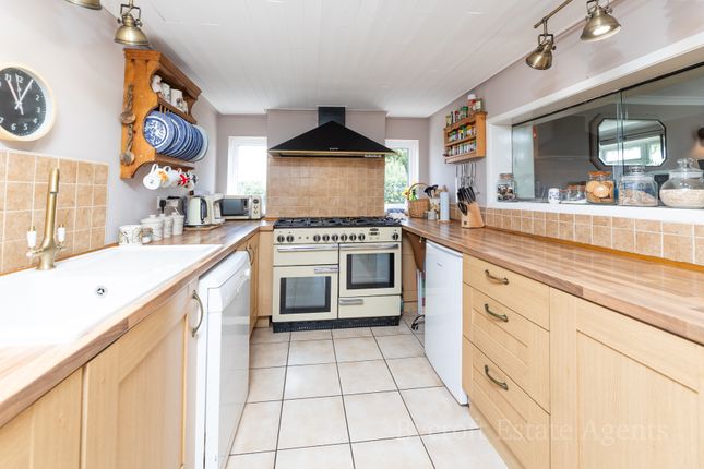 Top Farm House, Martham Road, Great Yarmouth photo 4