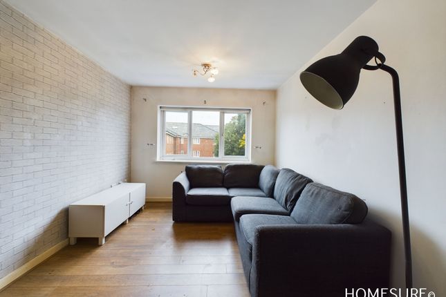 Flat for sale in Woodsome Park, Woolton