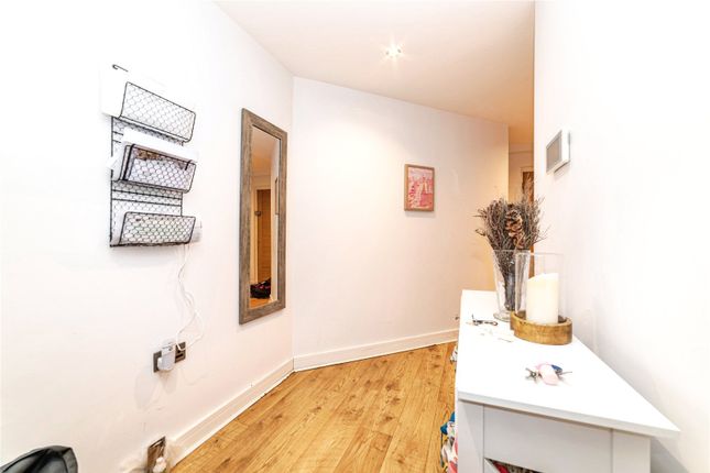 Flat 1, Clarendon House 9-11,, Church Street, Hampshire photo 5