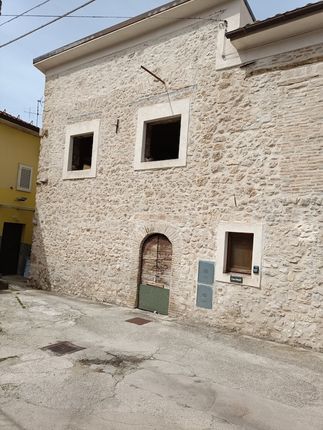 Thumbnail Town house for sale in L\'aquila, Bugnara, Abruzzo, Aq67030