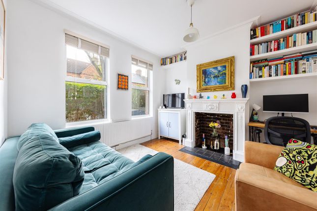 Flat for sale in Fleeming Road, London