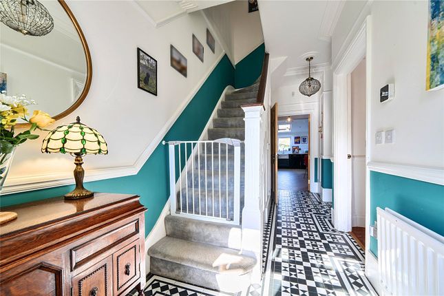 19, Belmont Avenue, London photo 2