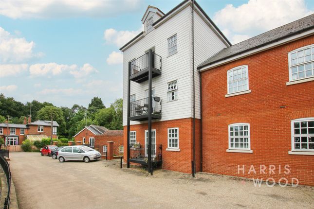 Thumbnail Flat to rent in Waterside Lane, Colchester, Essex