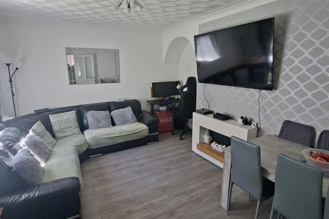 58, Heol Poyston, Cardiff photo 2