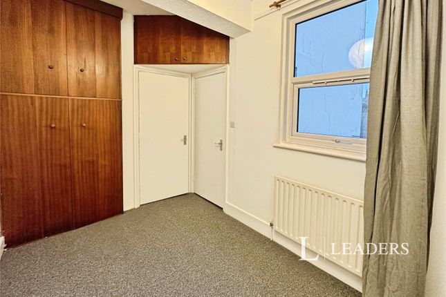 Flat 3, 28 Cavendish Place, Eastbourne photo 5