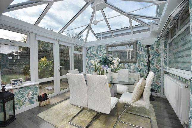 5, Yardhurst Gardens, Margate photo 4