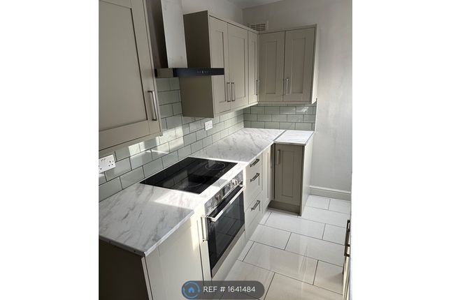 Clarendon Place, Dover photo 3