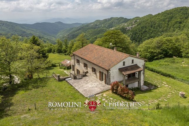 Country house for sale in San Giustino, Umbria, Italy