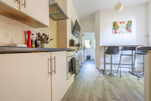 Flat for sale in Glen Road, Leigh-On-Sea