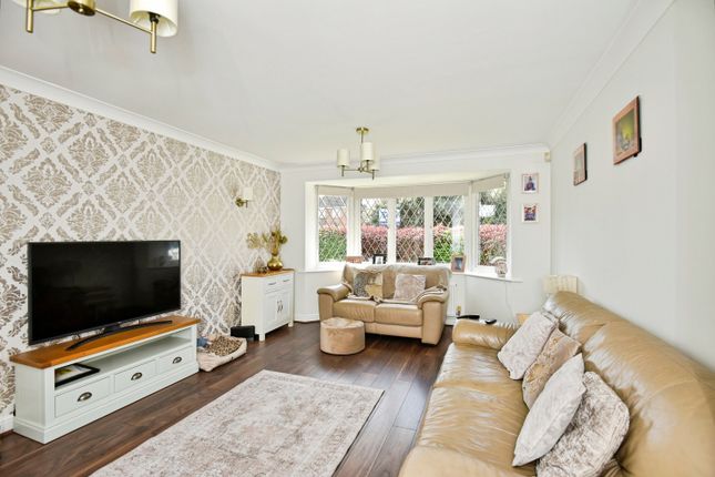 6, Amber Rise, Sittingbourne photo 2